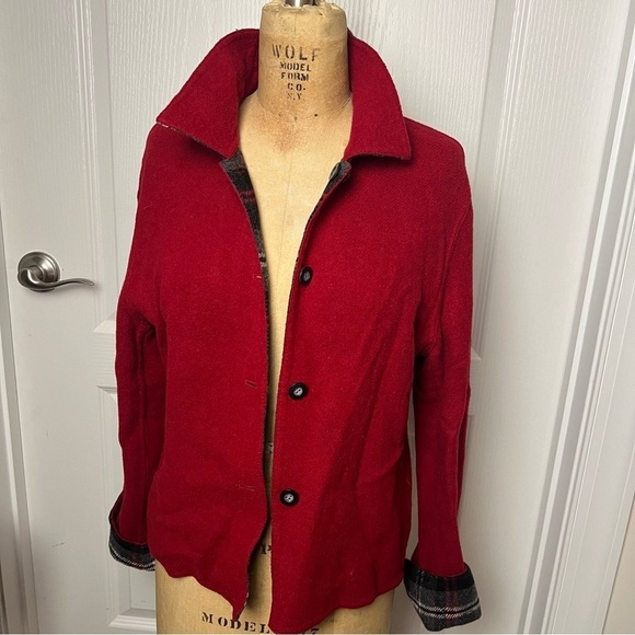 Charter Club Reversible Black/gray/white Plaid and Red Wool Blend jacket - Picture 3 of 4